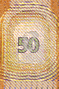 Fenster auf der Vorderseite einer 50-Euro-Banknote der Europa-Serie
