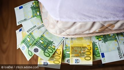 Deutsche Haushalte Bewahren Hohe Summen An Bargeld Auf Deutsche Bundesbank